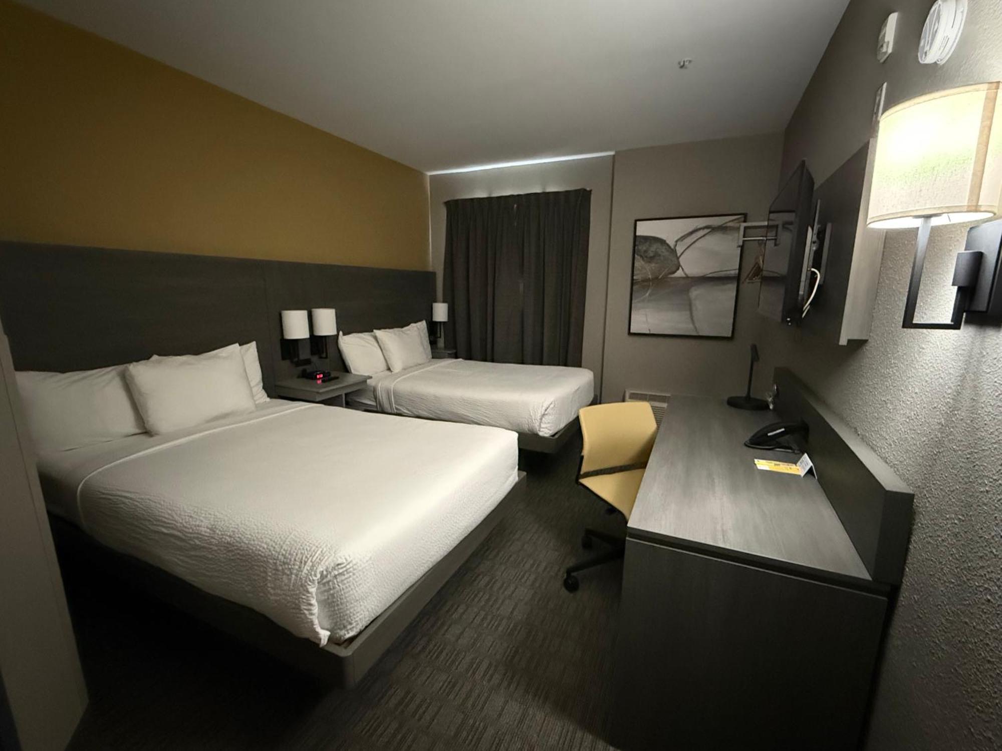 Days Inn By Wyndham Stony Plain Exterior foto